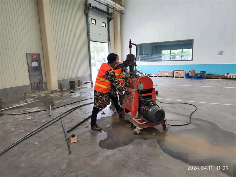 相山厂房地面下沉塌陷注浆加固施工